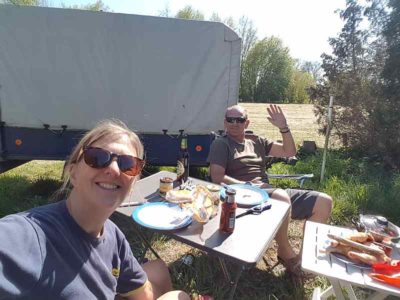 Wohnwagenexil 3. und 4. Woche: Stimmungswechsel, Standortwechsel, neue Bekanntschaft und Pillermannsausackgesicht